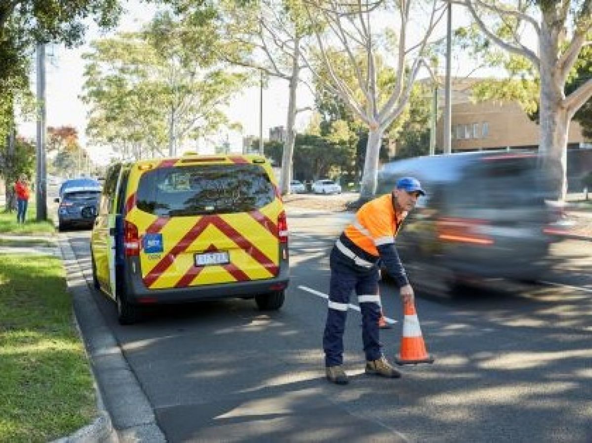 RACV roadside assist works in traffic