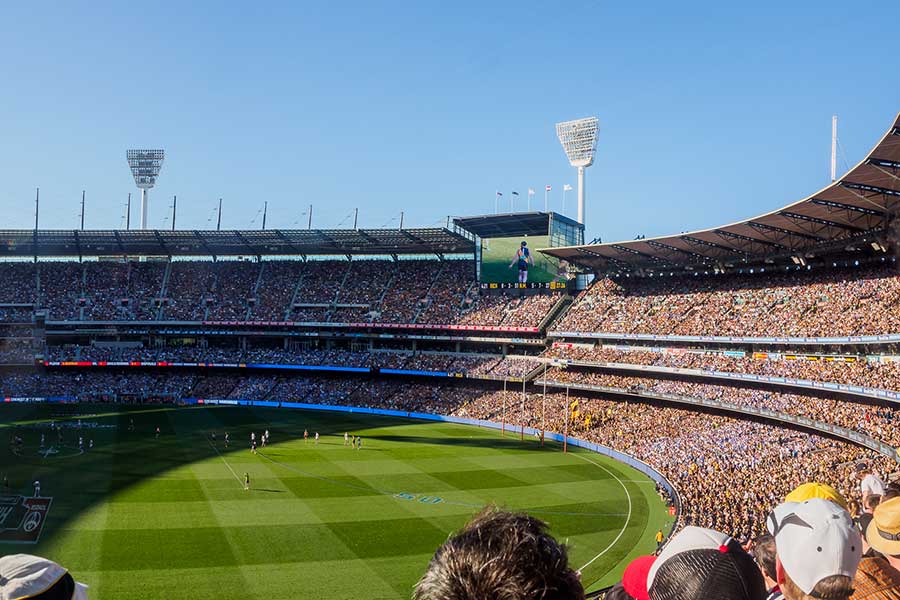 An AFL fans' guide to watching footy in every state | RACV