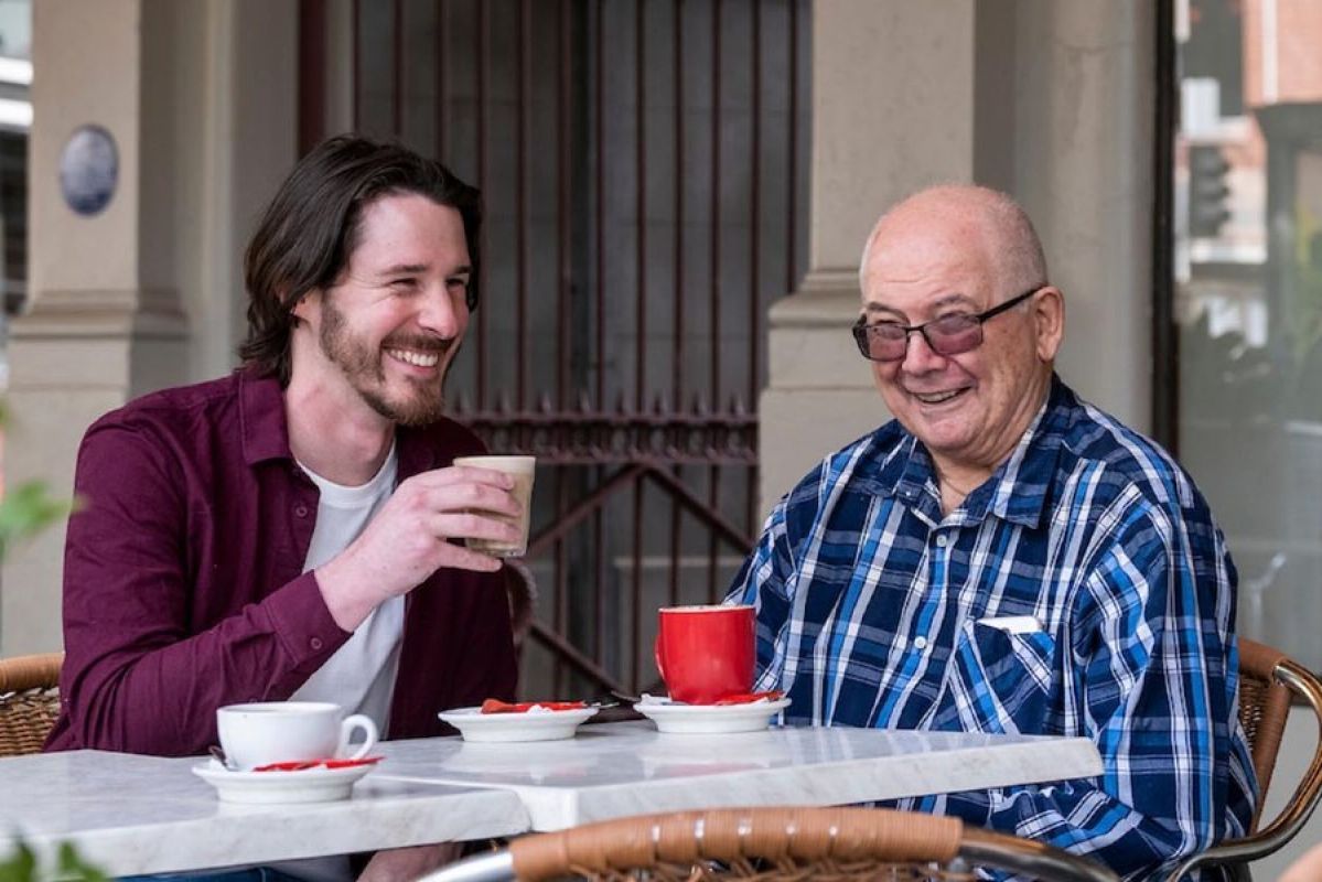 Clynton and Haydn having coffee