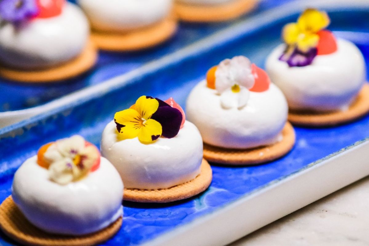 small baked treats