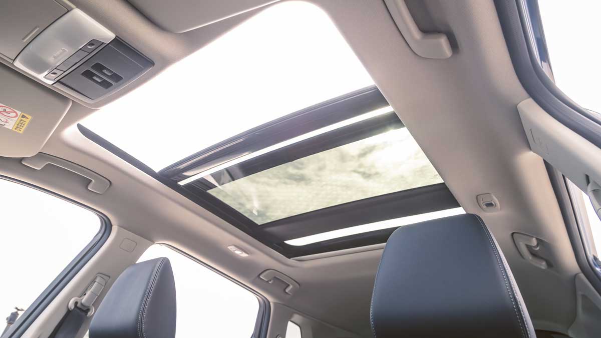 2023 Nissan X-Trail roof