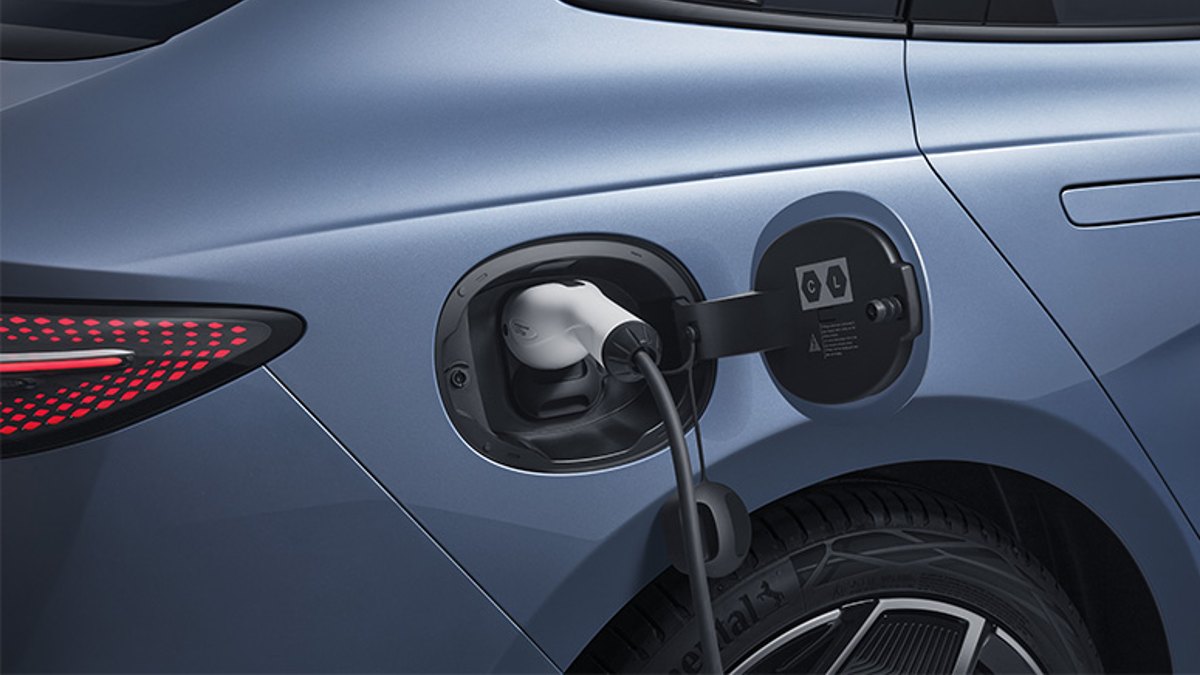 BYD Seal charging port