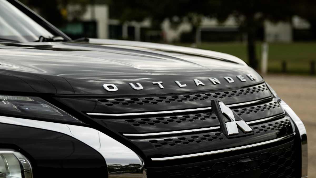 2024-Mitsubishi-Outlander-PHEV-Exceed-Tourer--SM---5-