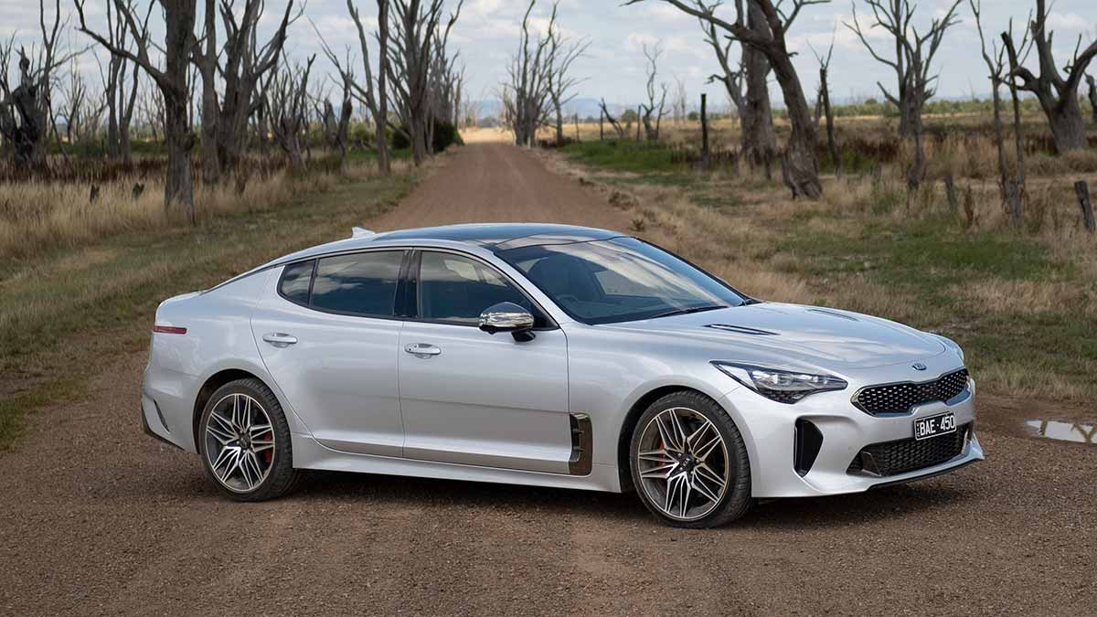 2022 Ford Mustang GT and Kia Stinger GT comparison