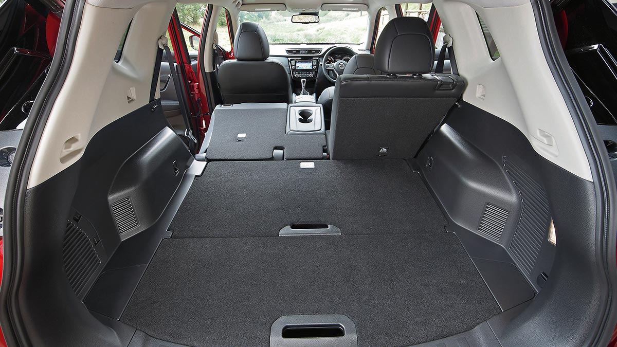 Interior view of the boot of a Nissan X-Trail 2017 with the rear seats folded down