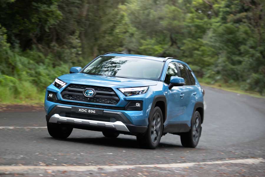 2023 Toyota RAV4 Cruiser Hybrid review | RACV