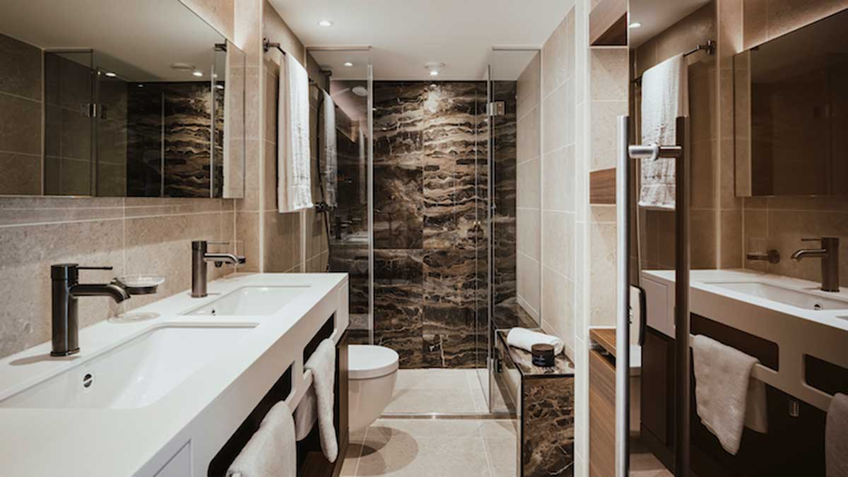 ensuite bathroom