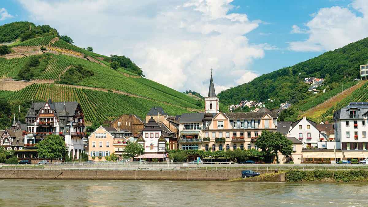 river with houses and buildings 