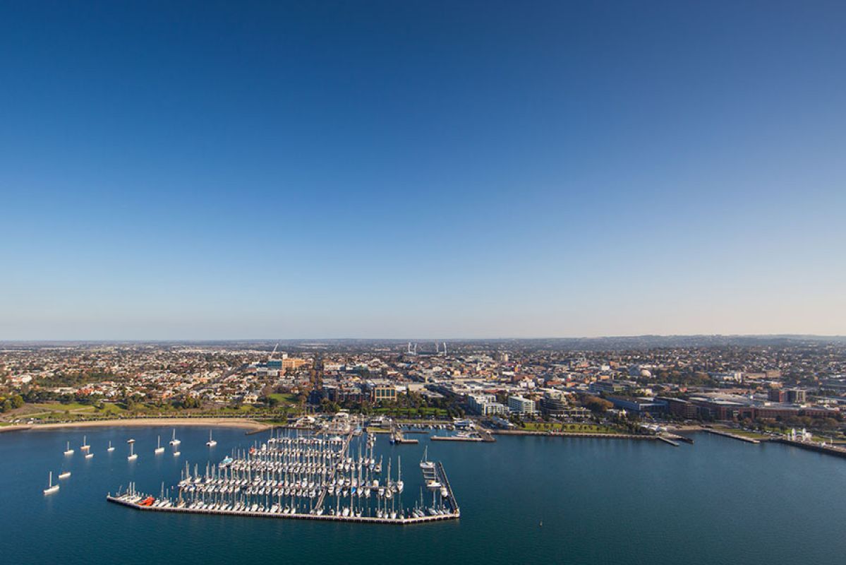 Geelong foreshore with sun shining