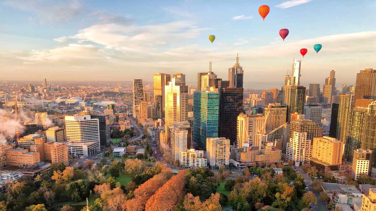 1200x675-MEL---5-Colour-Balloons---Melbourne-CBD---Hero-Photo---Landscape--2-