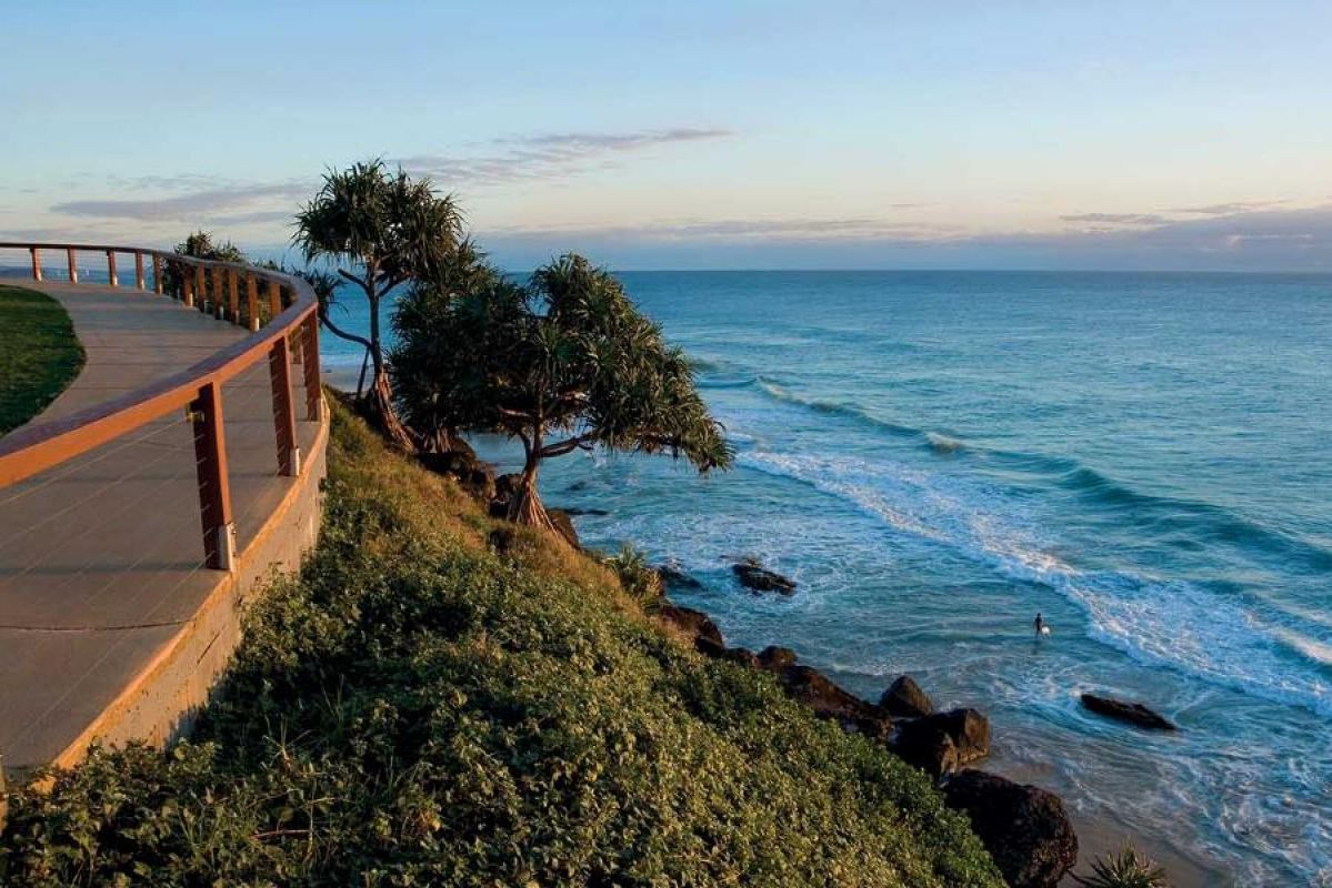 View of the beach at Greenmount Beach in Coolangatta