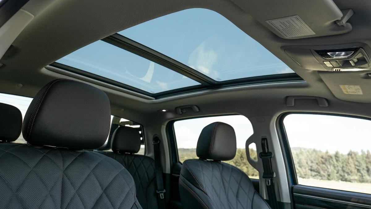 2025 Foton Tunland V9-S sunroof