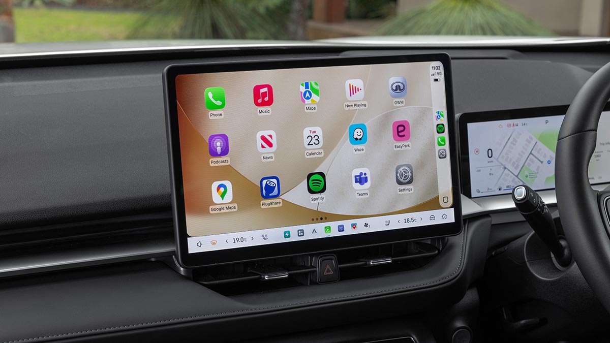 New 14.6-inch centre infotainment touchscreen display in GWM Haval H6 PHEV.