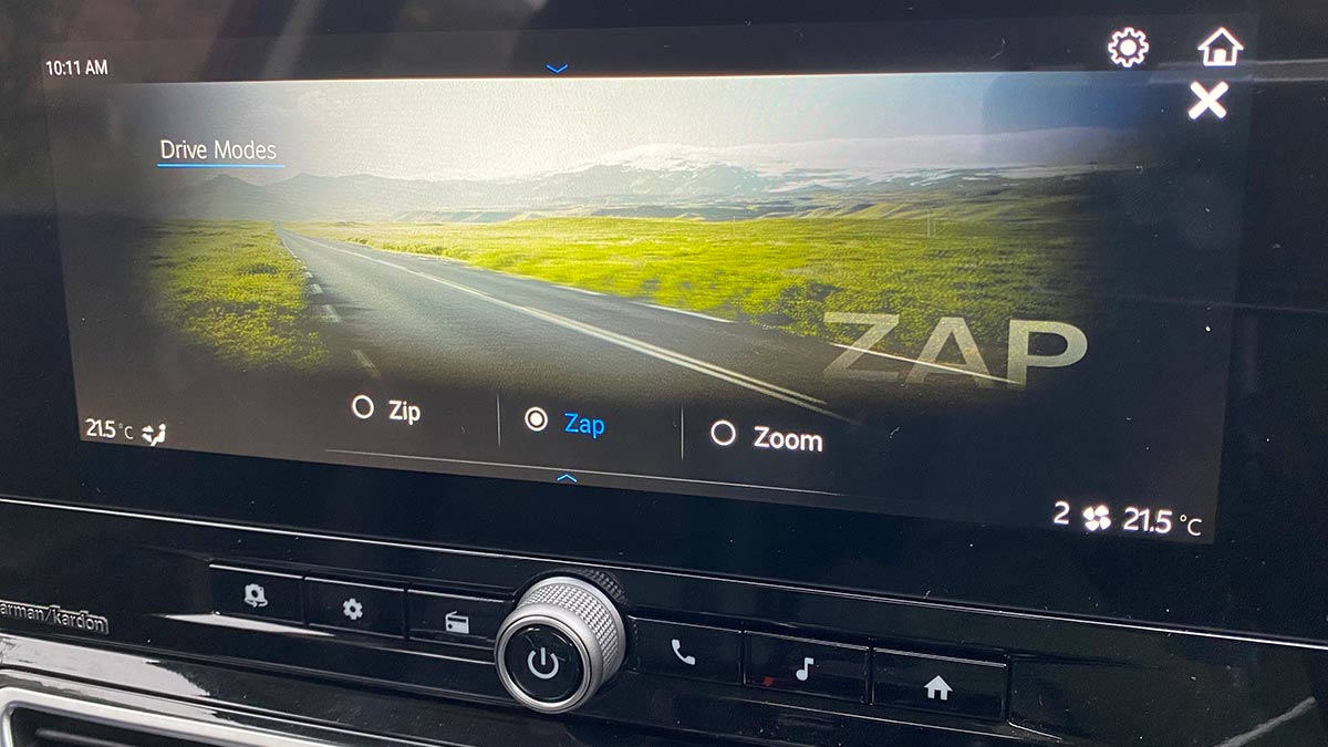 Central screen showing 'Zap' driving mode graphic in Mahindra XUV 3XO small SUV