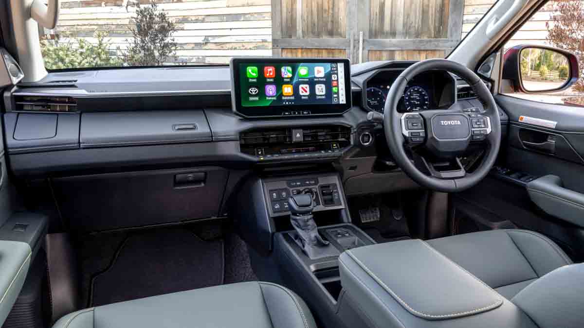 2026 Toyota HiLux Rogue Cabin