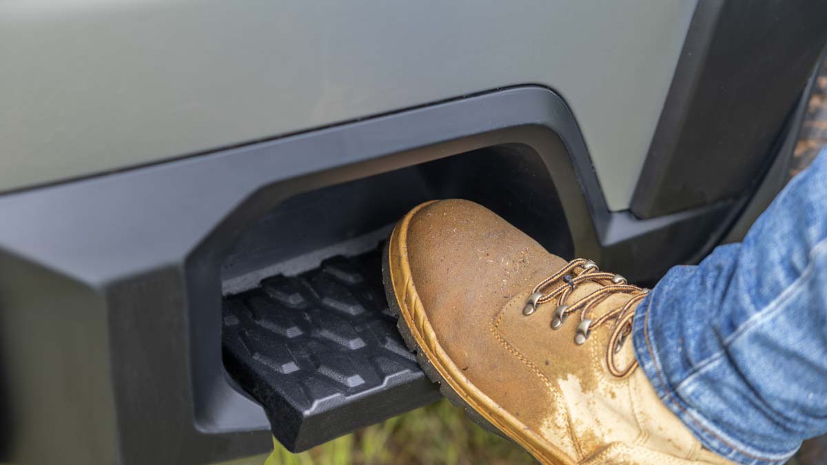 2026 Toyota HiLux SR5