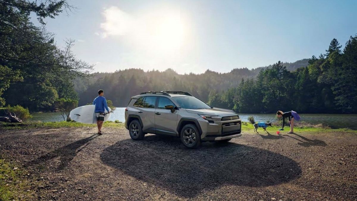 2026-Toyota-RAV4--6-.jpg