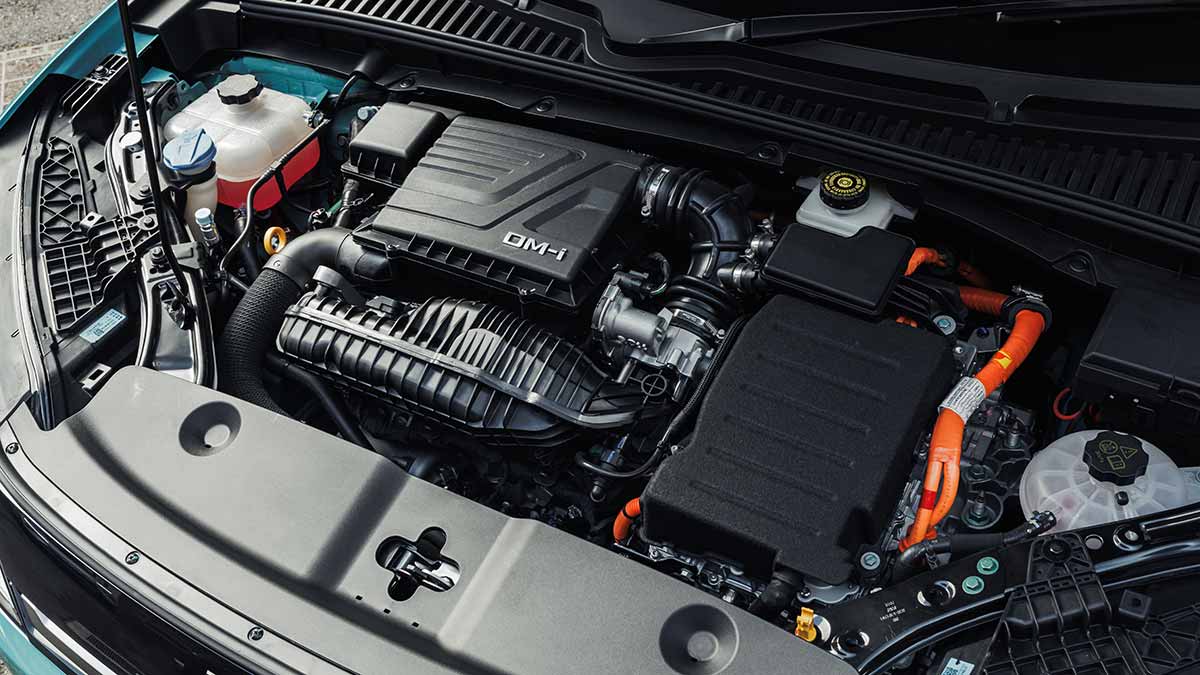 The 2026 BYD Atto 2 DM-i pairs a 1.5 litre hybrid engine with an LFP Blade battery and a high-efficiency electric motor system.