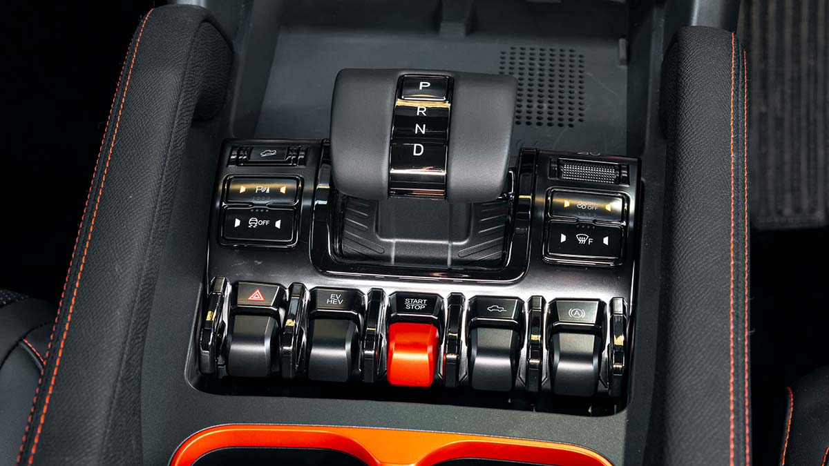 Centre console in BYD Shark 6 Cab Chassis with transmission controller and aircraft-style switchgear.