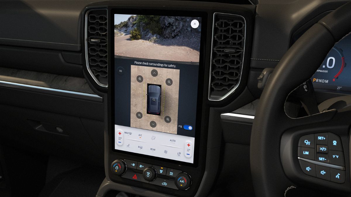 Ford-Everest-360-degree-camera