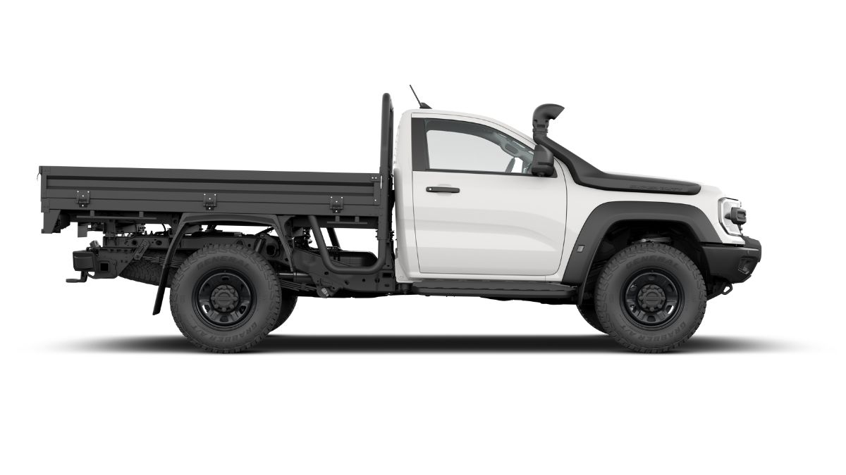 Ford Super Duty Arctic White Body Matte Black Tray