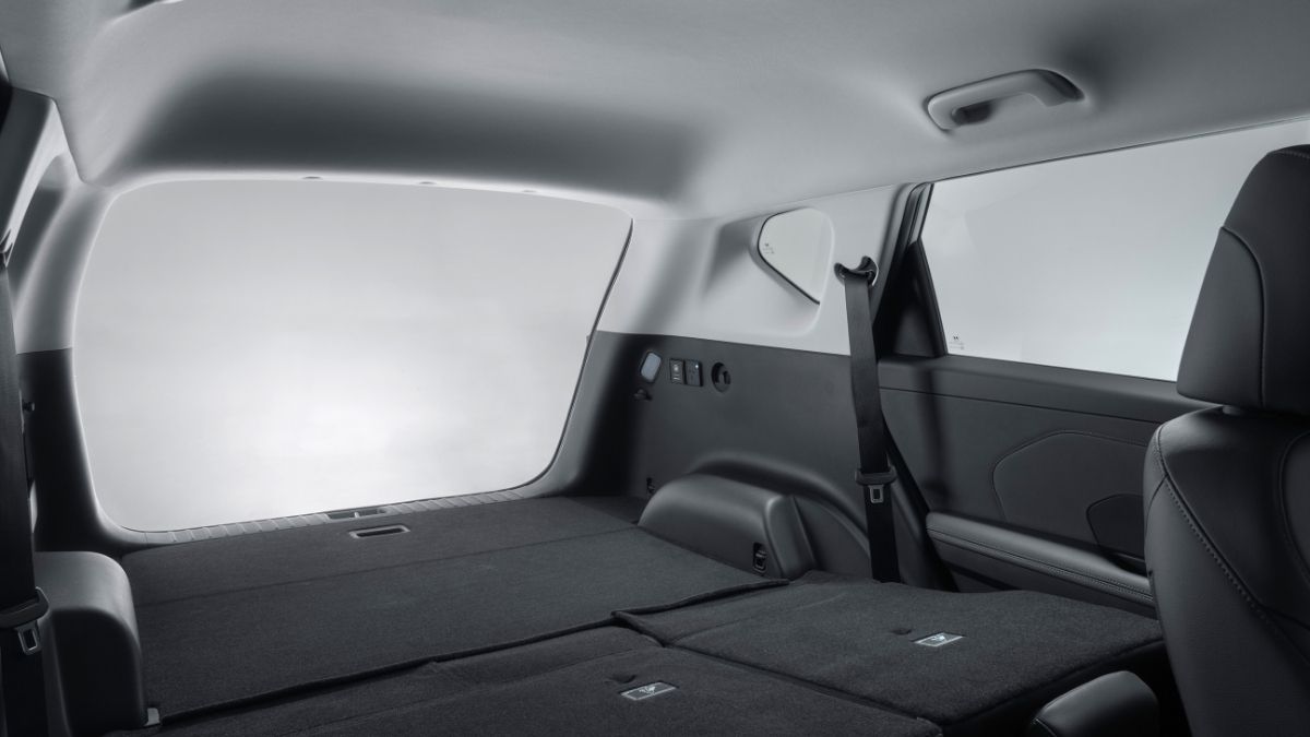 2026-Hyundai-Elexio-boot