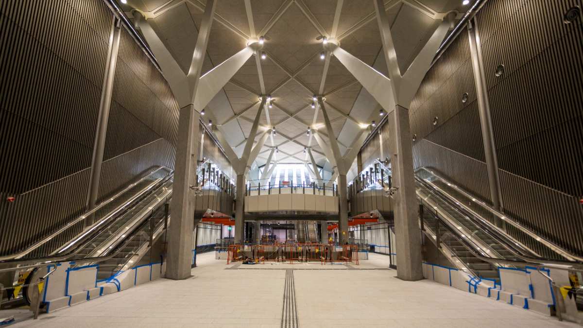 The concourse at Town Hall Station