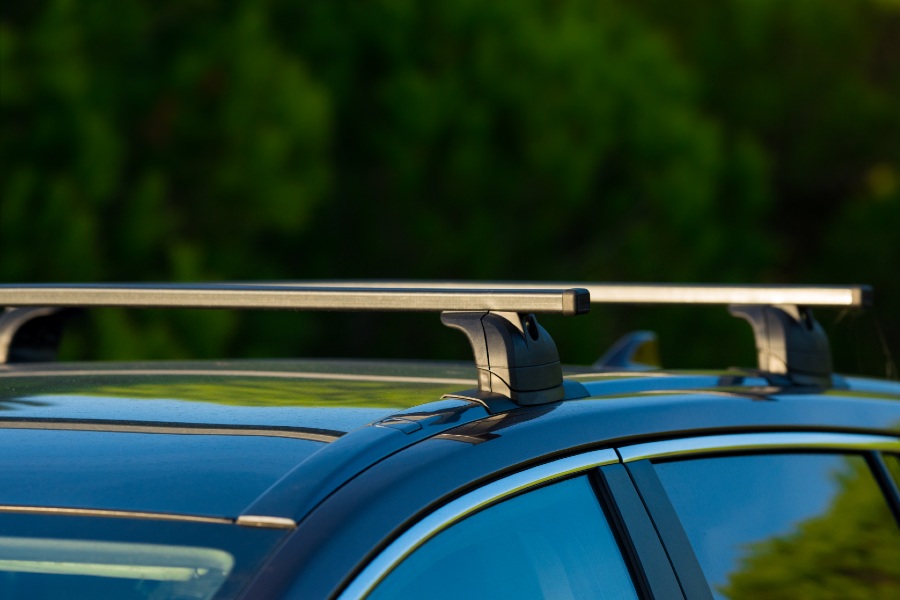 How to choose the right roof rack for your car | RACV