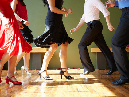 latin-dancers-420x315