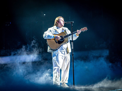lewis-capaldi-420x315