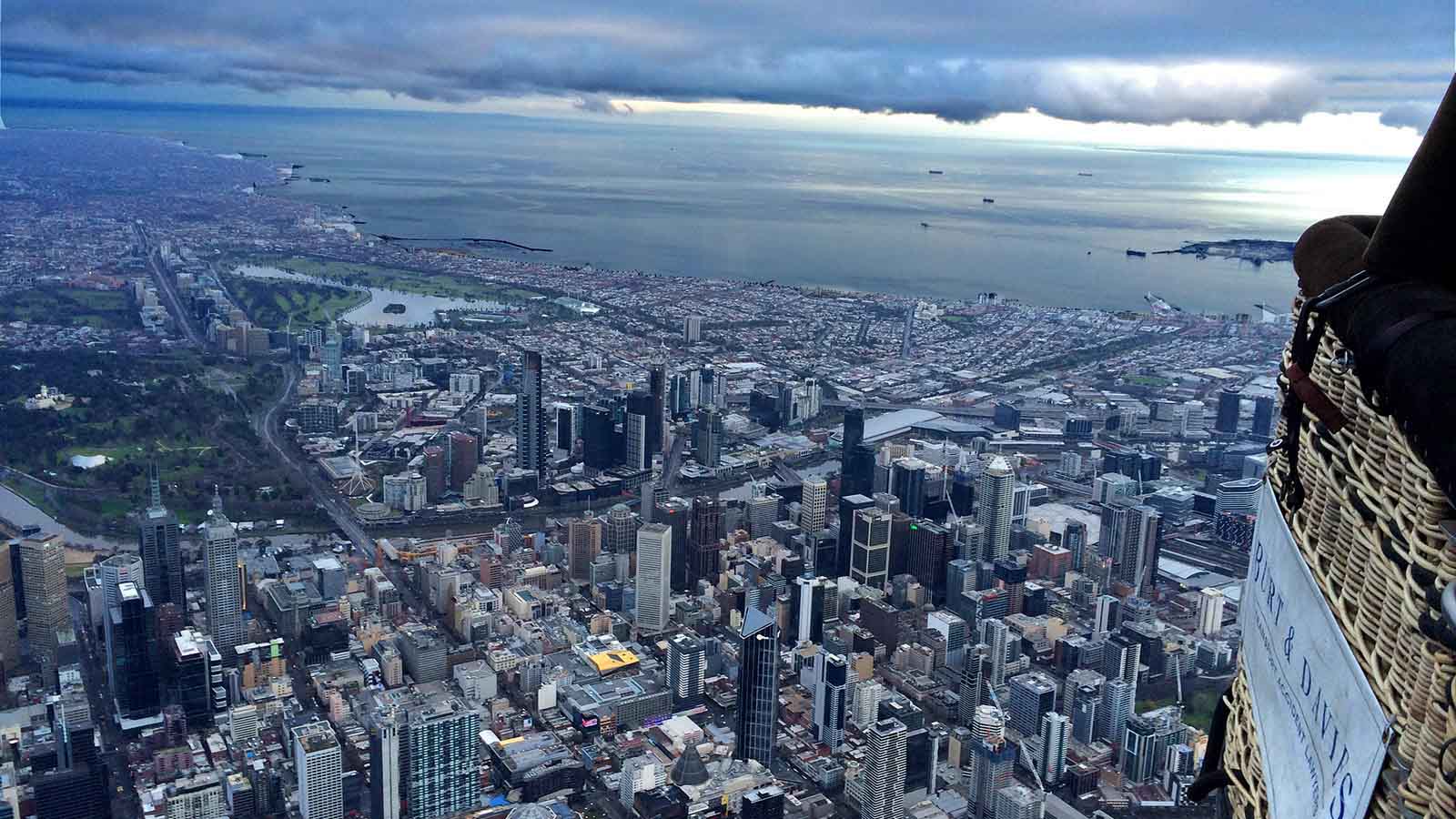 Aerial view of Melbourne CBD in daytime.