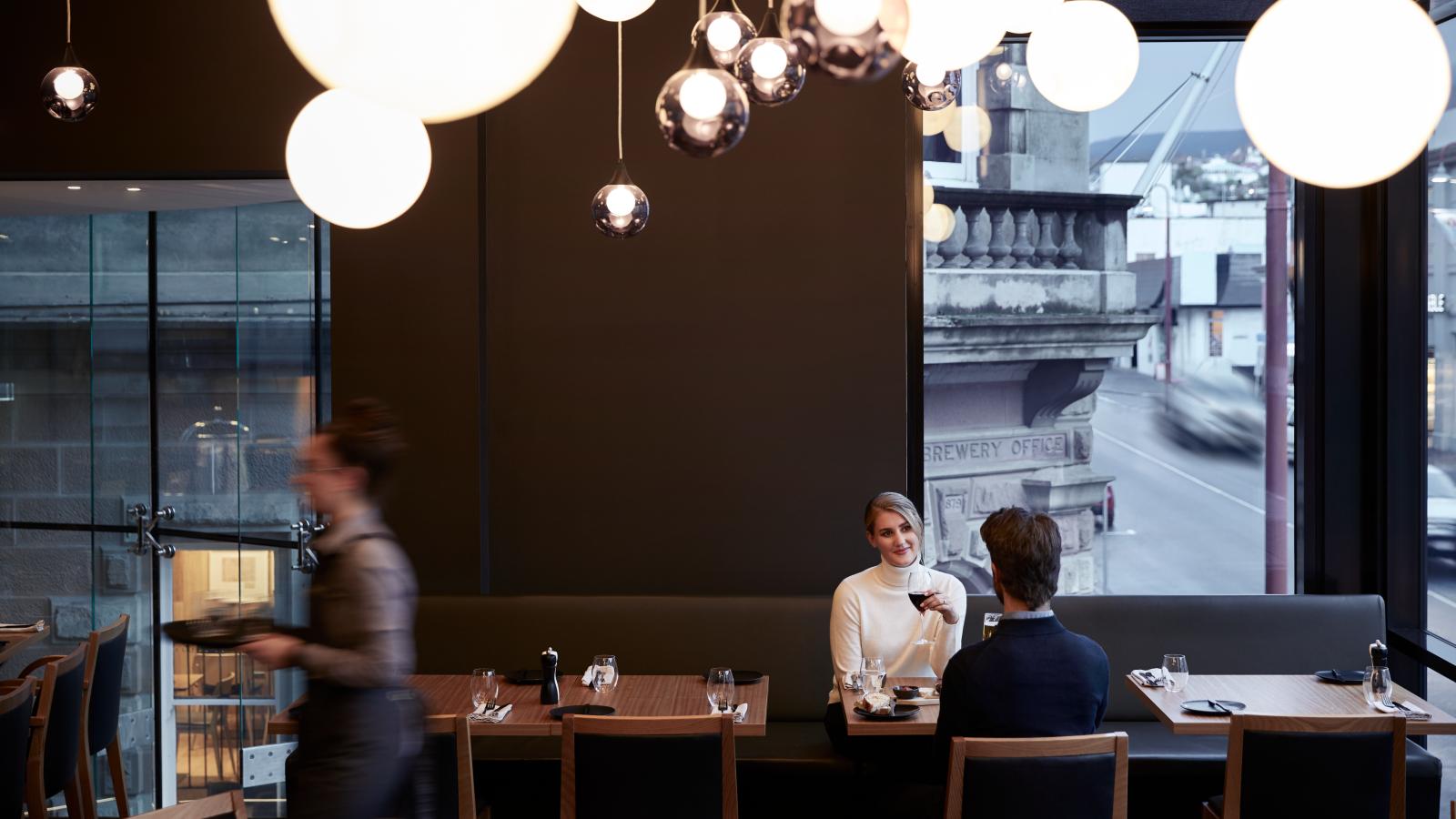 racv-hobart-hotel-dining-1600x900
