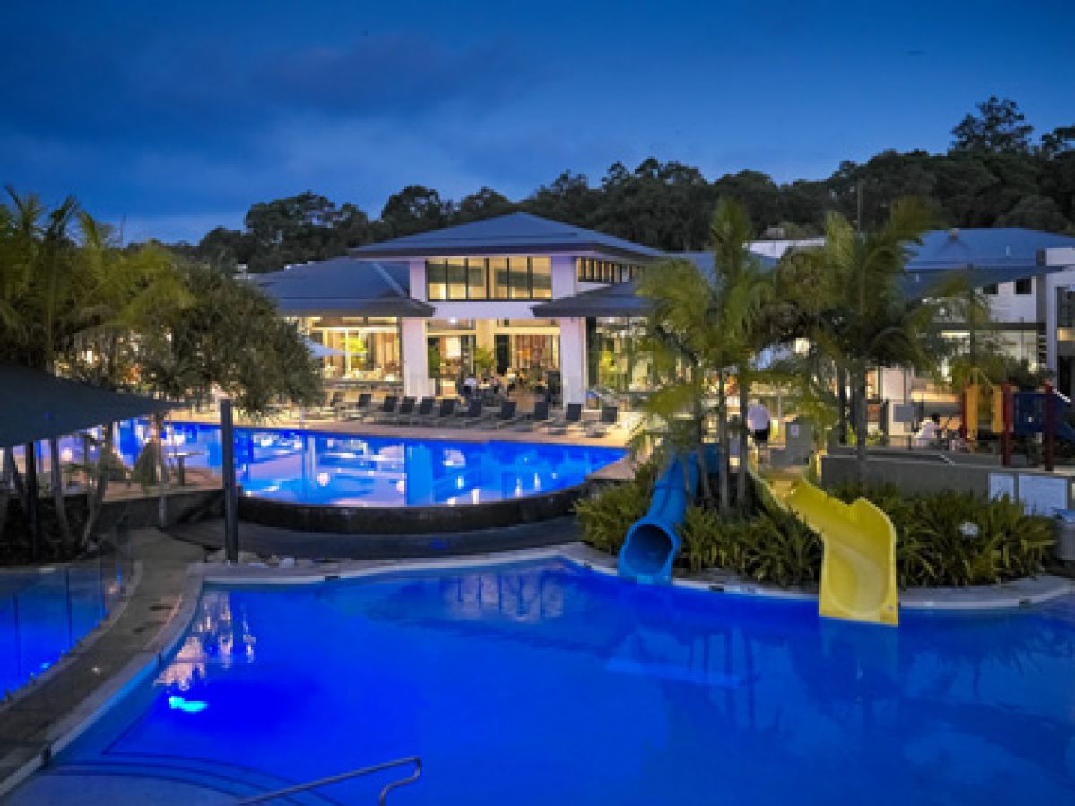 Noosa pool at night time
