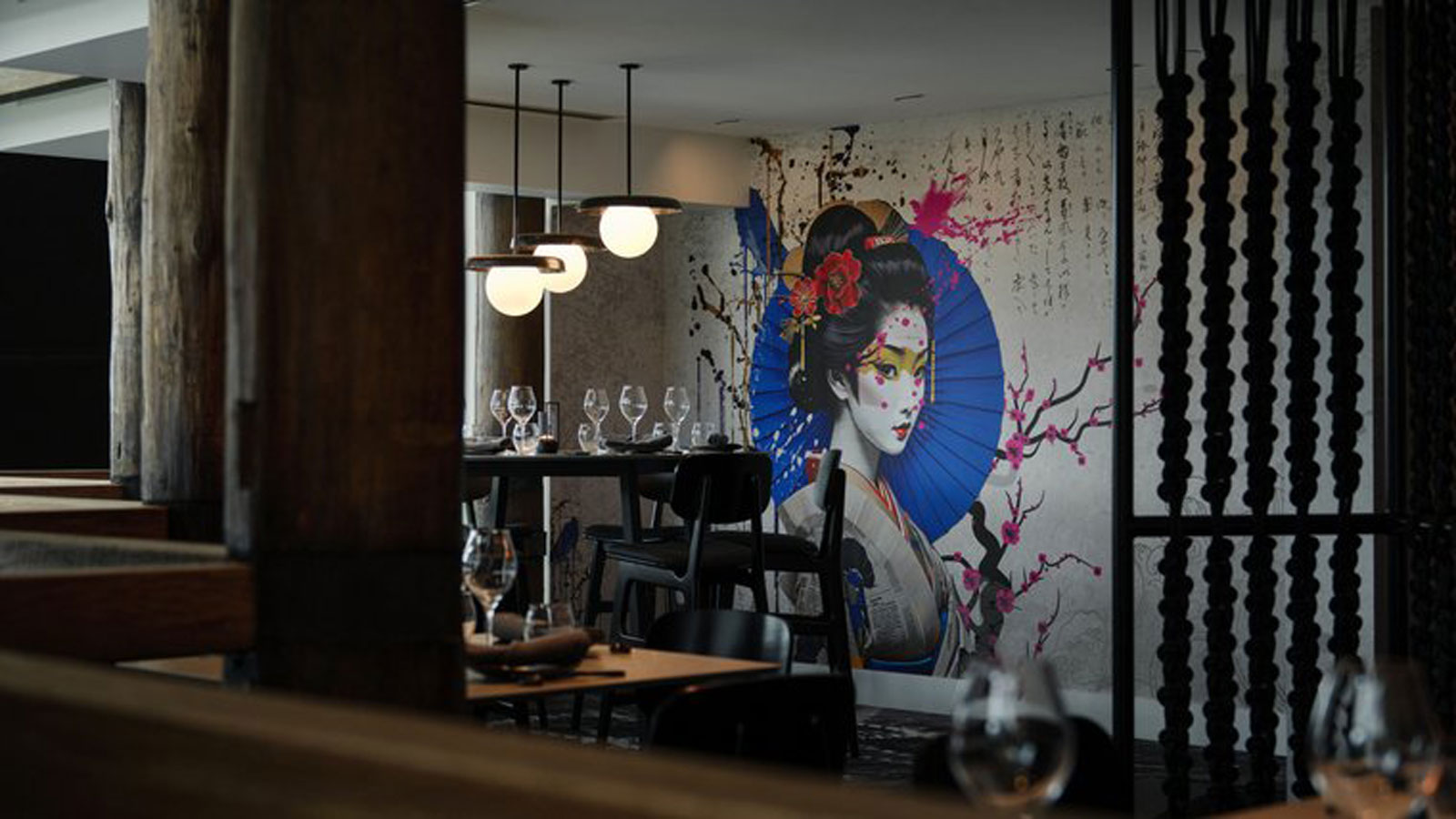 A painting of a geisha on the interior of Arakawa.