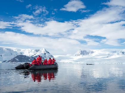 A group of exploreres in Antartica