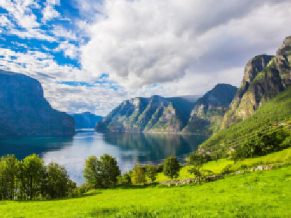 Mountains and rivers of Hurtigruten