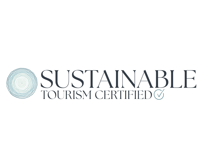 Sustainable tourism certified logo