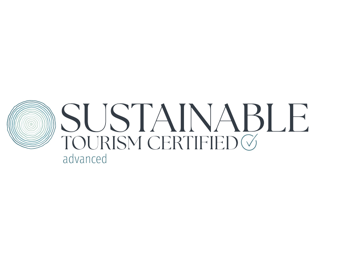 Sustainable tourism advanced certified logo