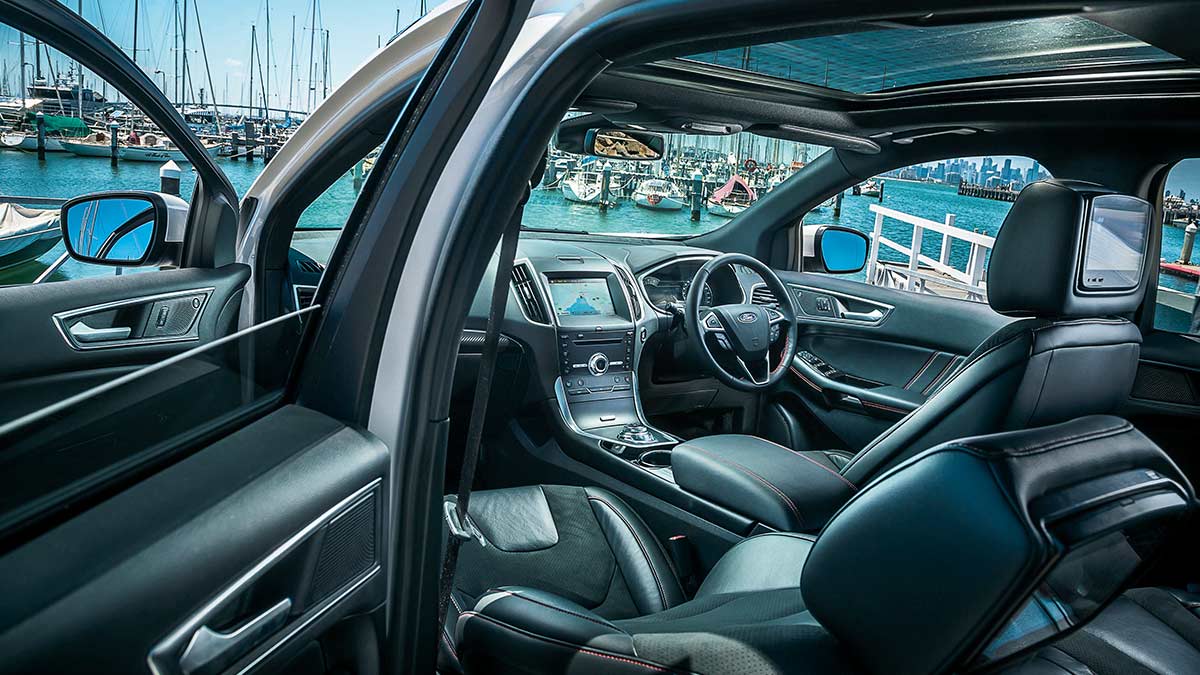 Dark grey interior of the Ford Endura ST-Line 2019 showing the front seats and dashboard