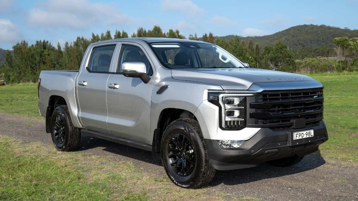 2025 Foton Tunland V7-C 4x2 front three quarter