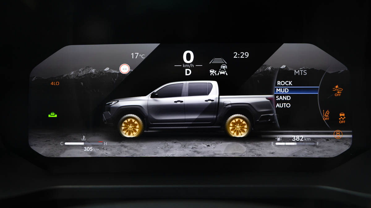 2026-Toyota-HiLux-Rogue-Consol drive mode select