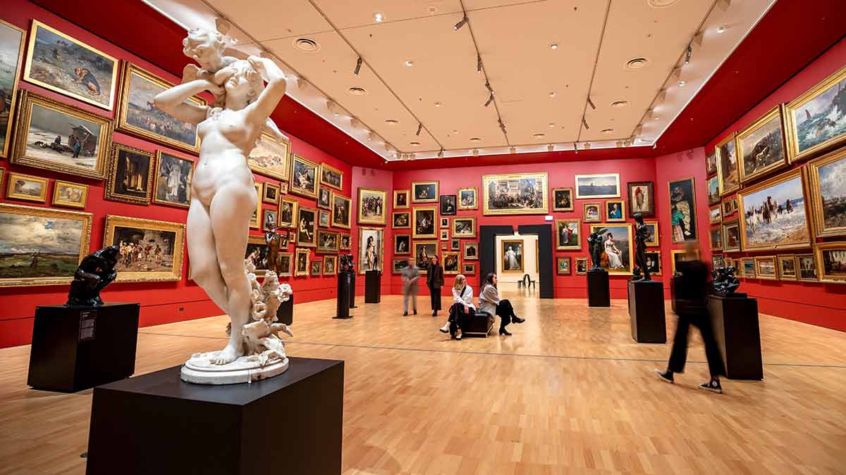 Exhibition of historic paintings in national gallery