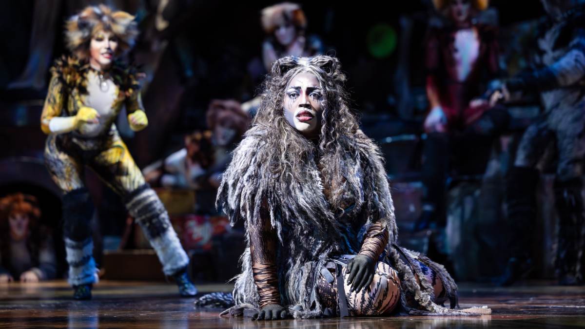 Grizzabella the Glamour Cat performed by Gabriyel Thomas for CATs the musical Melbourne 2025