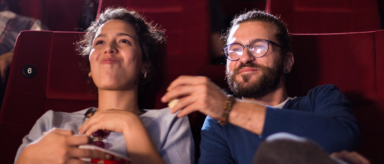 movie-couple-Getty-1419730704-1400x600.jpg Couple watching movie