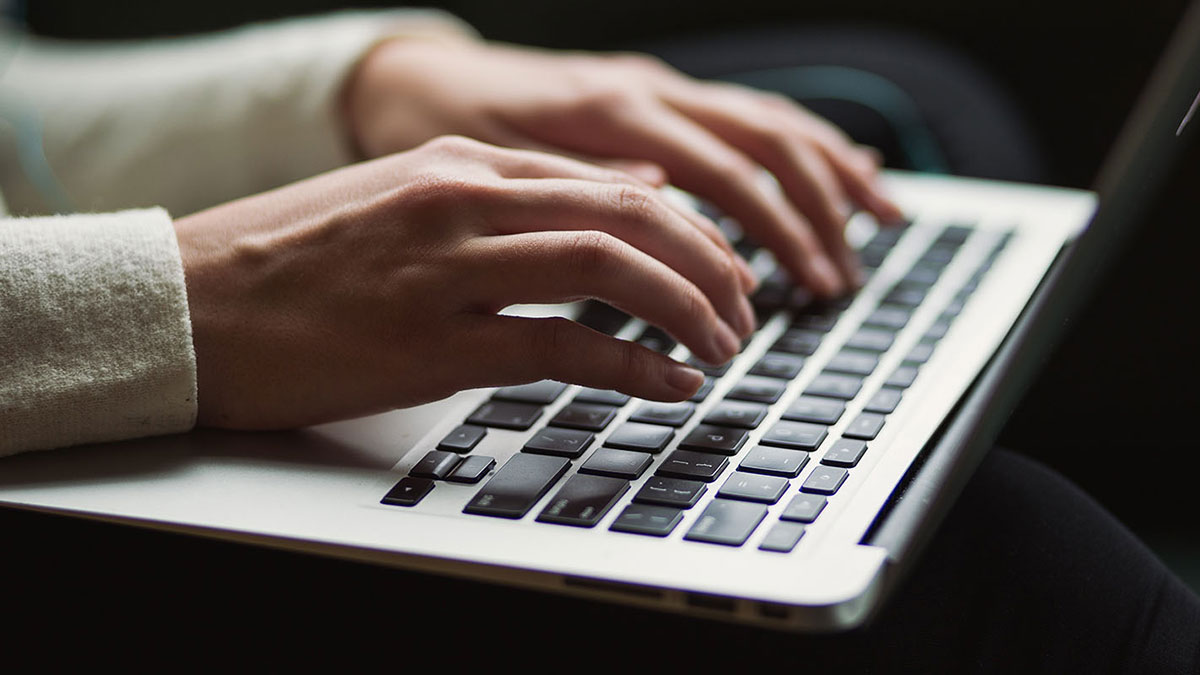 hands on keyboard
