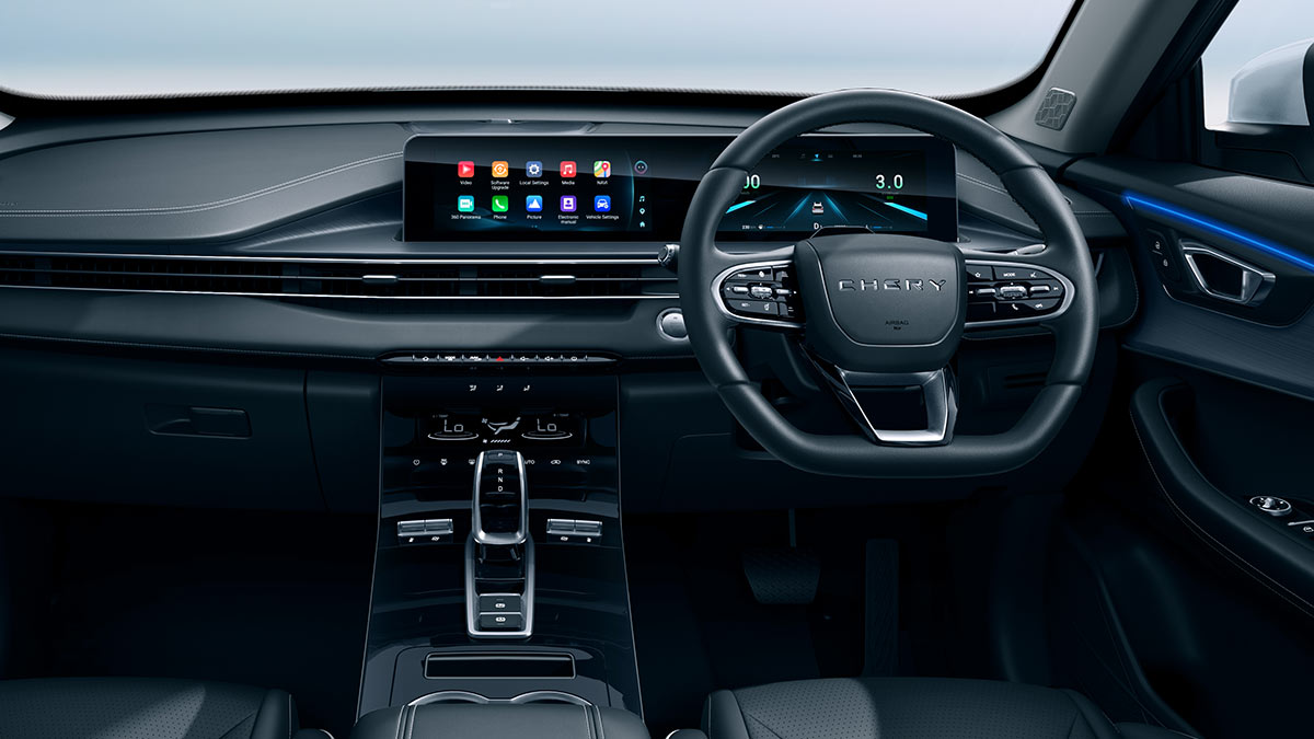 Chery Tiggo 4 Hybrid dashboard with dual 10.25-inch digital screens and touch-sensitive controls for air-con