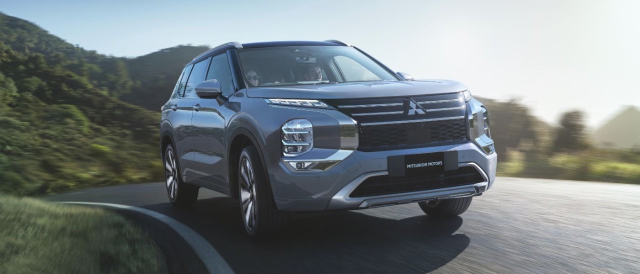 2025-Mitsubishi-Outlander-Hero.jpg