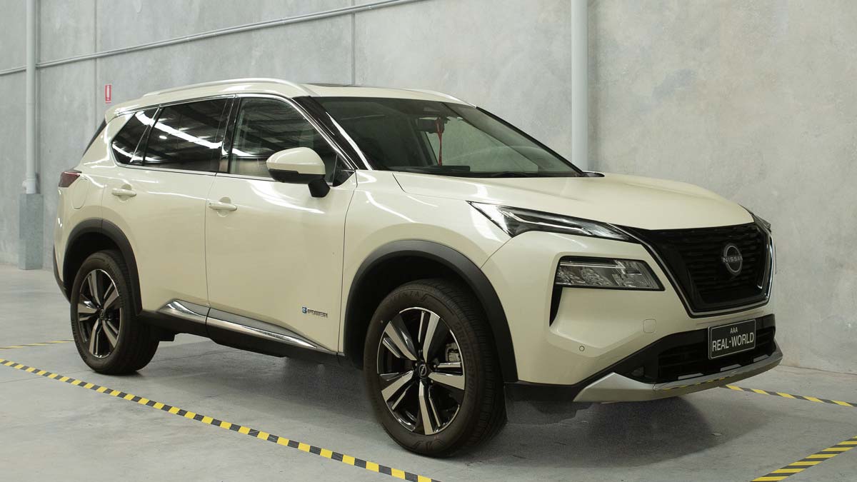Nissan X-Trail parked