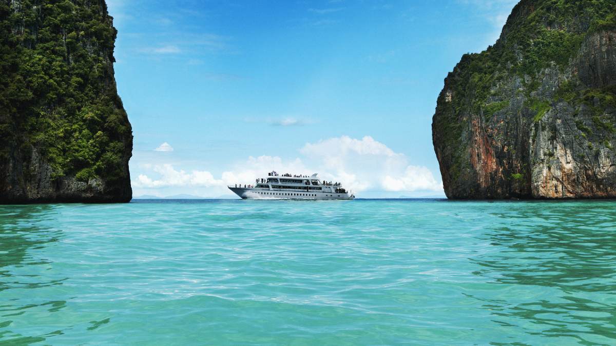 cruise ship in Thai waters