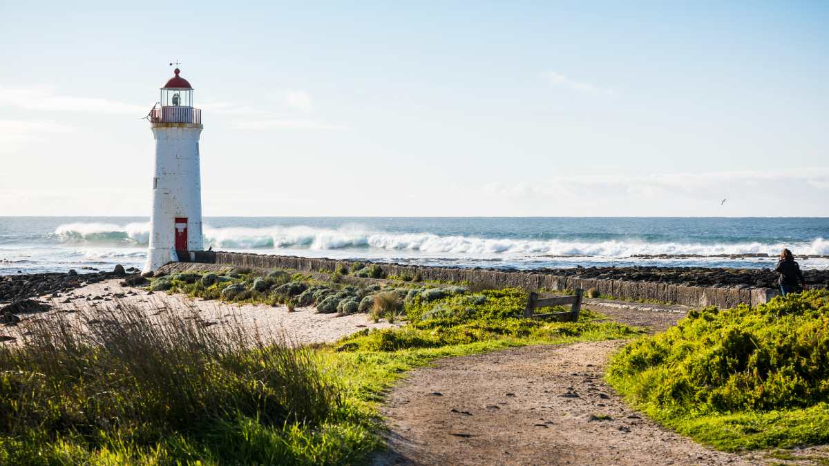 Griffiths Island Lighthouse with surf in background
